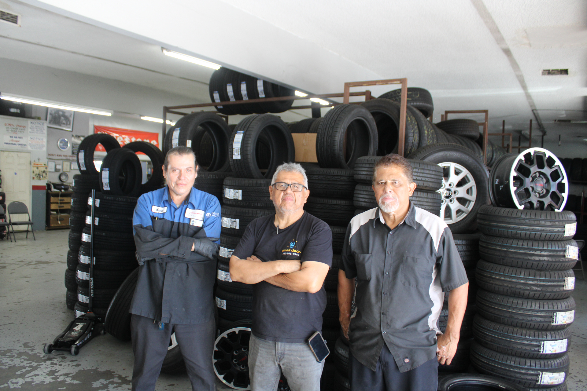 Pepe's mechanic in the shop